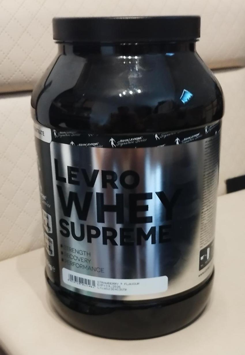 Fotografie - Levro Whey Supreme Strawberry Kevin Levrone