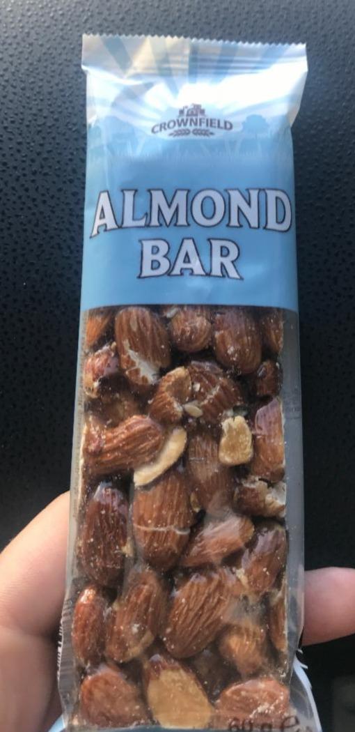 Fotografie - Almond Bar Crownfield