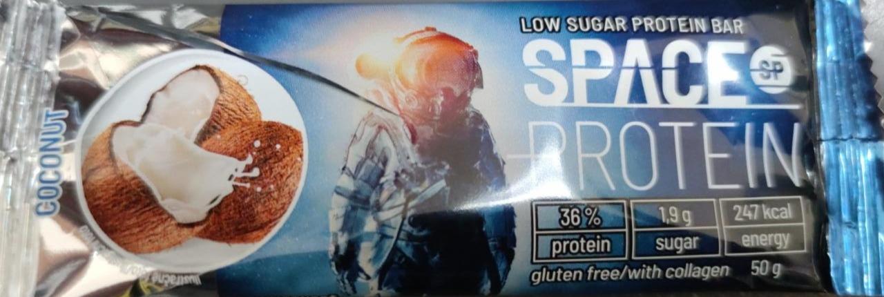 Fotografie - Low sugar protein bar coconut Space Protein