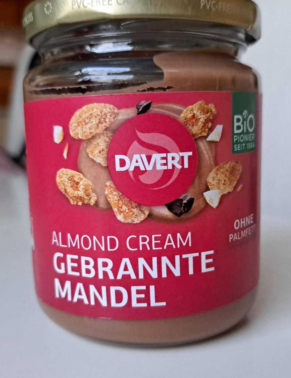 Fotografie - Almond cream Davert