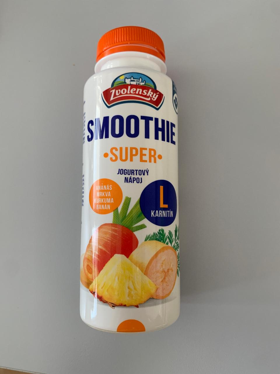 Fotografie - Smoothie super jogurtový nápoj ananás, mrkva, kurkuma, banán Zvolenský