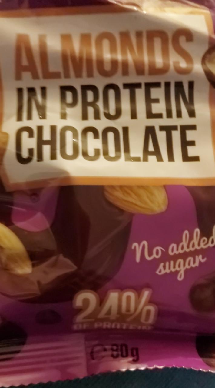 Fotografie - Almonds in protein chocolate