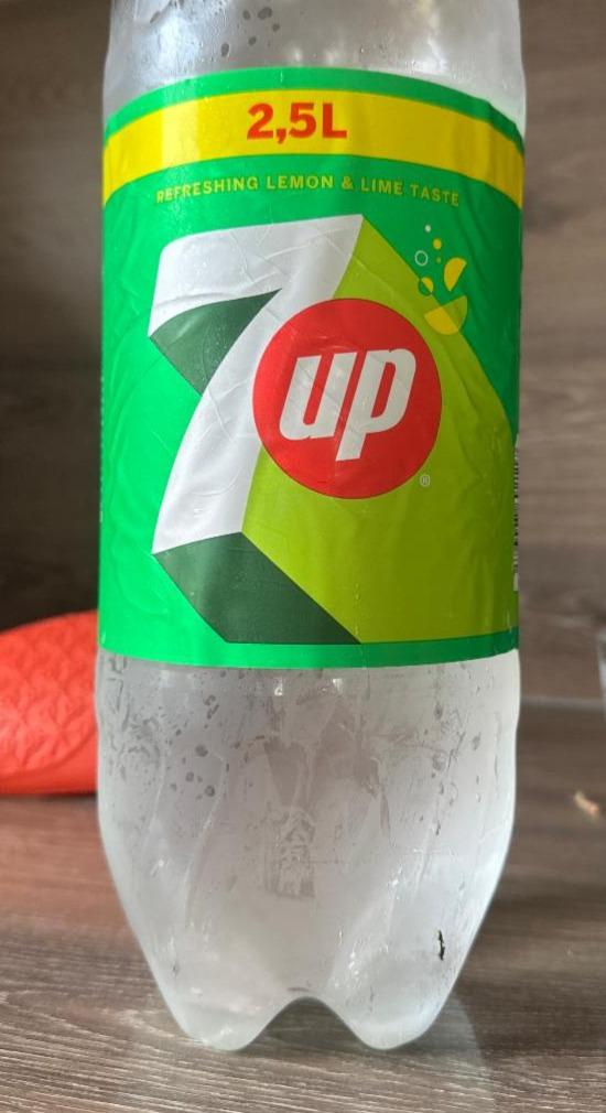 Fotografie - 7Up Refreshing Lemon & Lime Taste