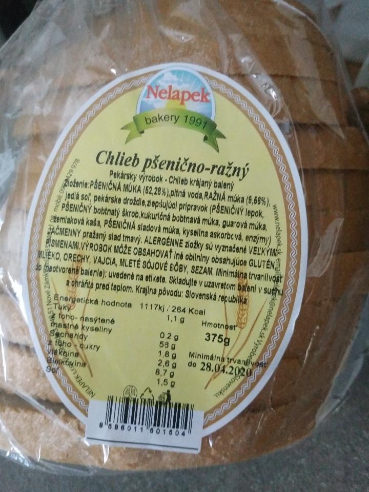 Fotografie - chlieb pšenično-ražný Nelapek
