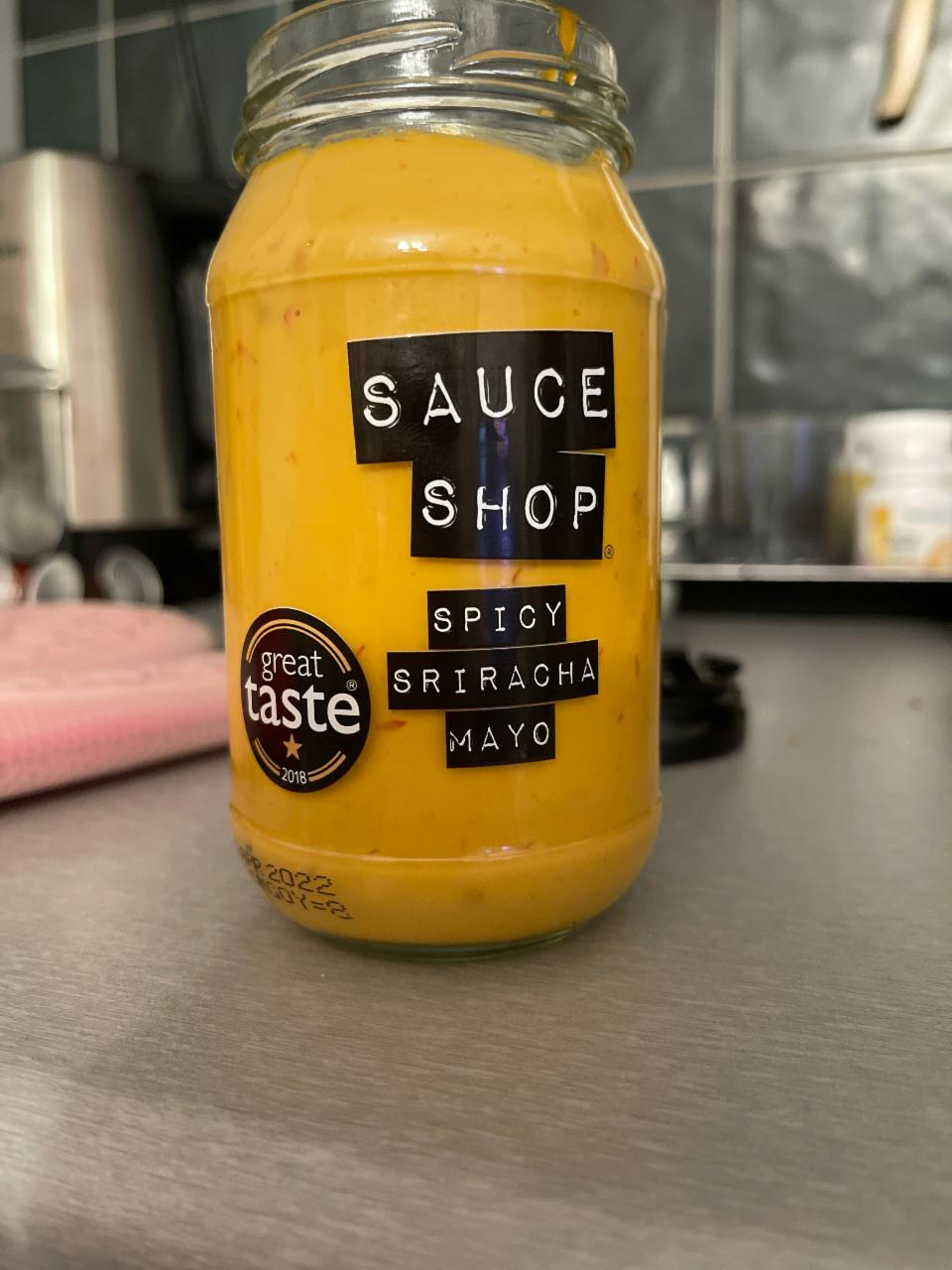 Fotografie - sauce shop spicy sriracha mayo