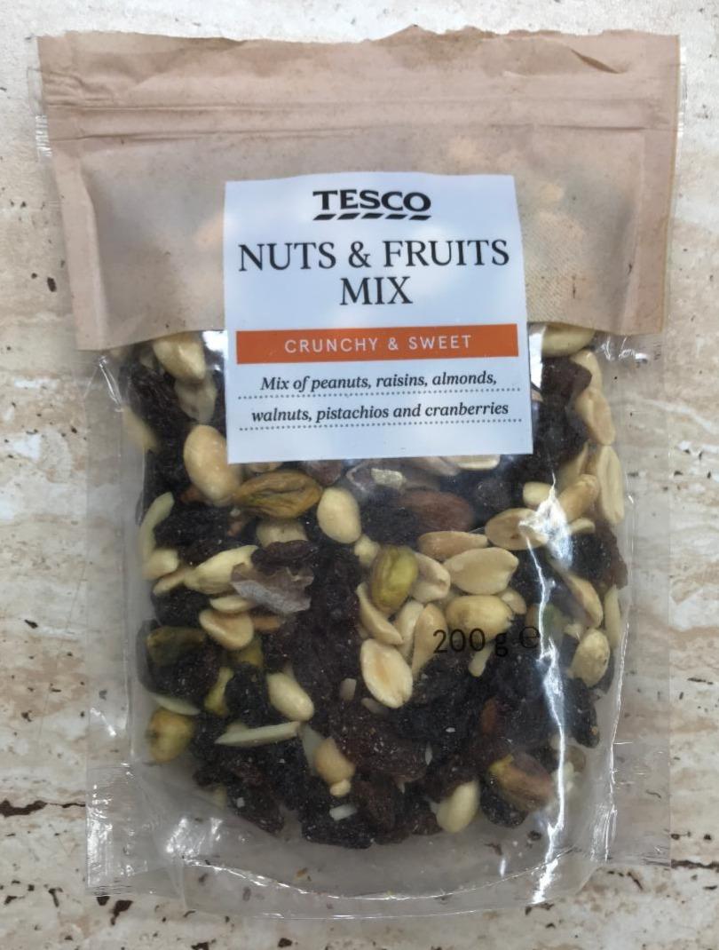 Fotografie - Nuts & fruits crunchy & sweet mix Tesco