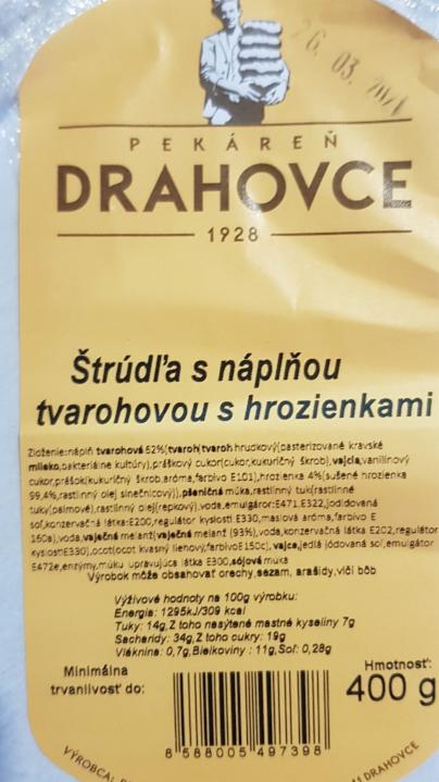 Fotografie - štrúdľa s náplňou tvarohovou s hrozienkami pekáreň drahovce