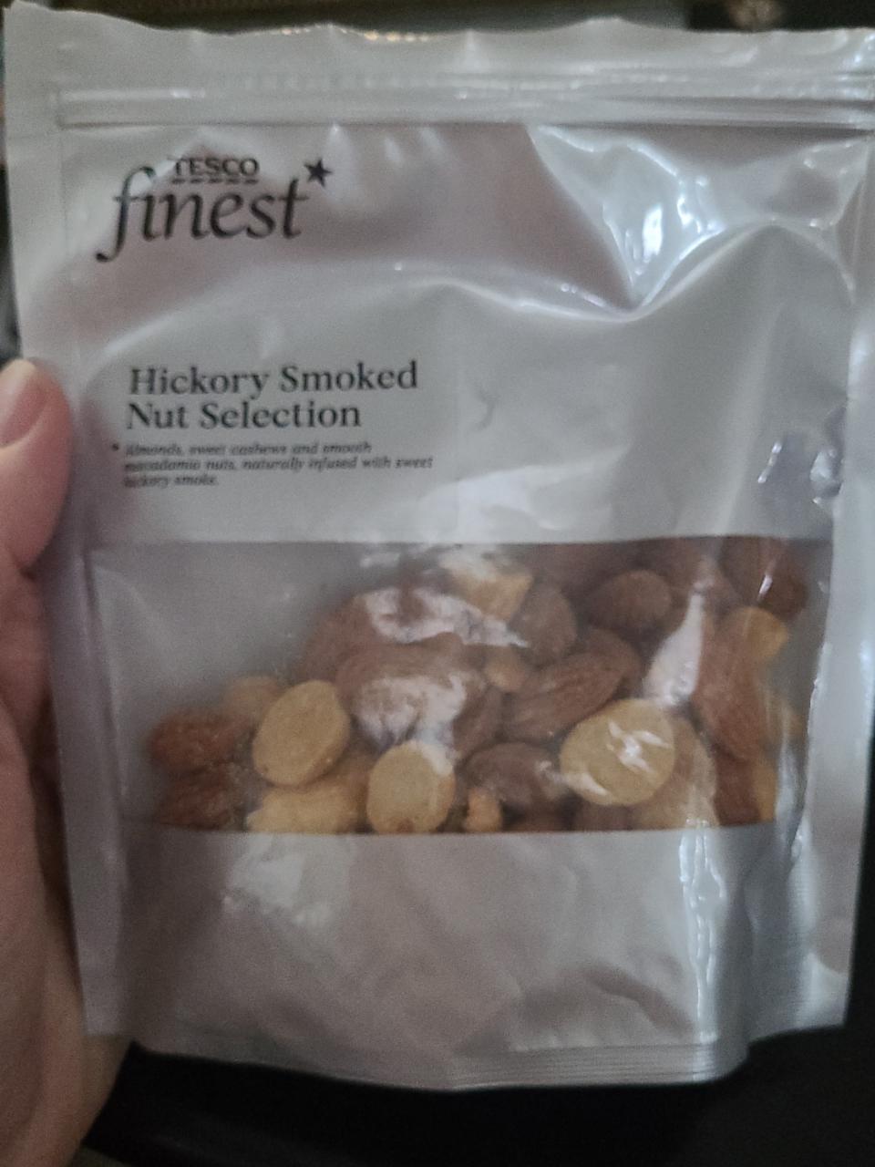 Fotografie - Hickory smoked nut selection Tesco finest