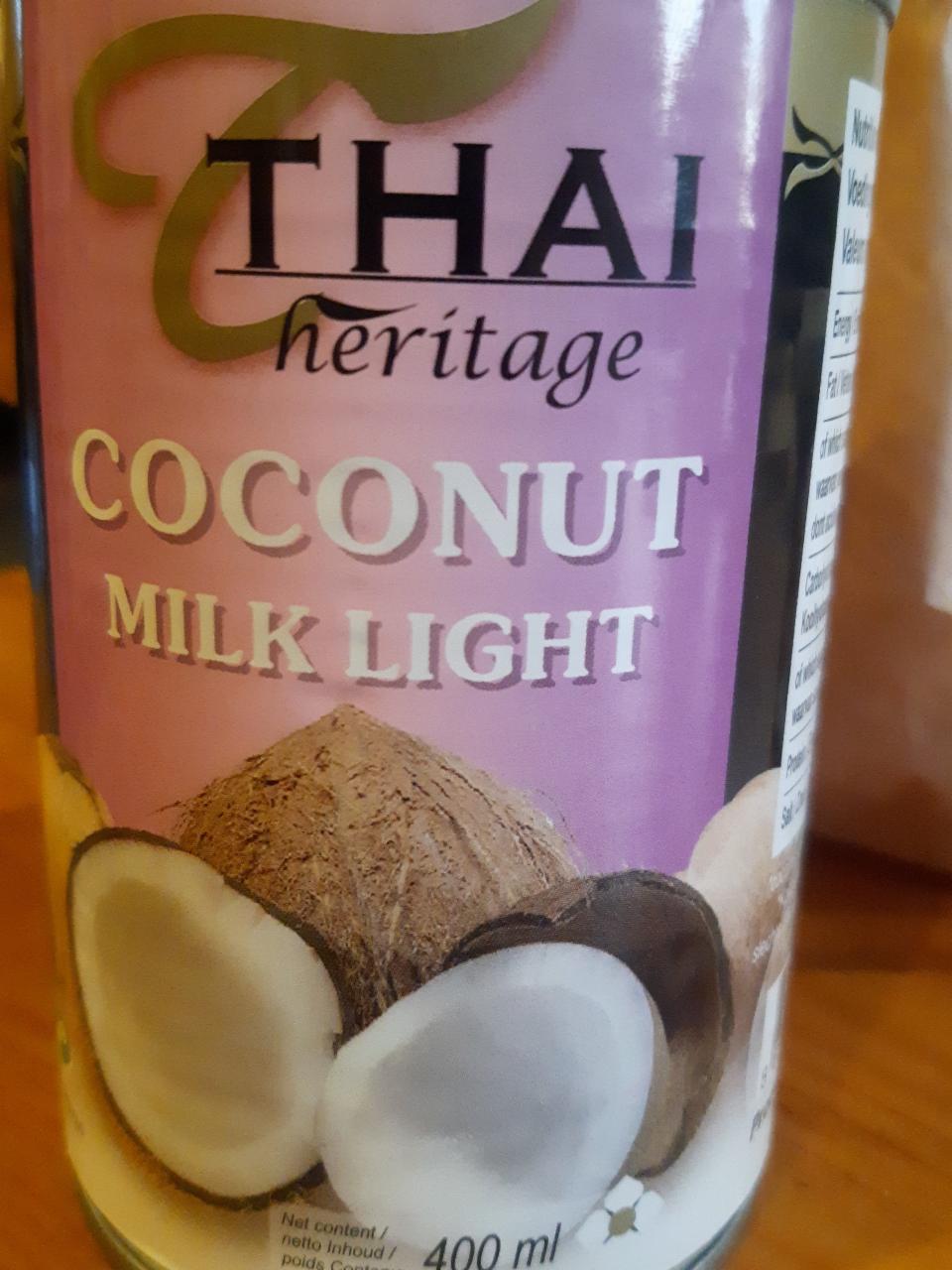 Fotografie - Coconut milk light Thai heritage