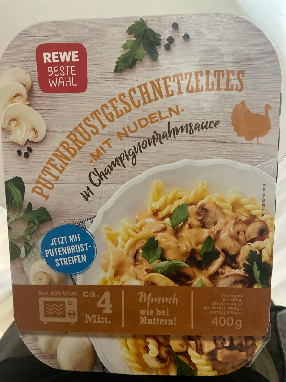 Fotografie - Putenbrustgeschnetzeltes im Chapignonrahmsause Rewe