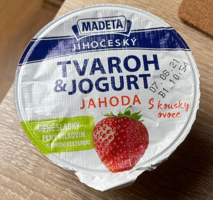 Fotografie - Tvaroh & Jogurt Jahoda Madeta