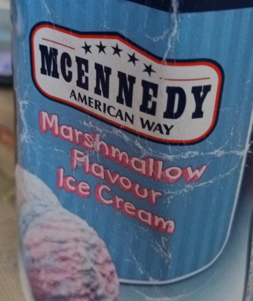 Fotografie - Marshmallow Flavour Ice Cream McEnnedy