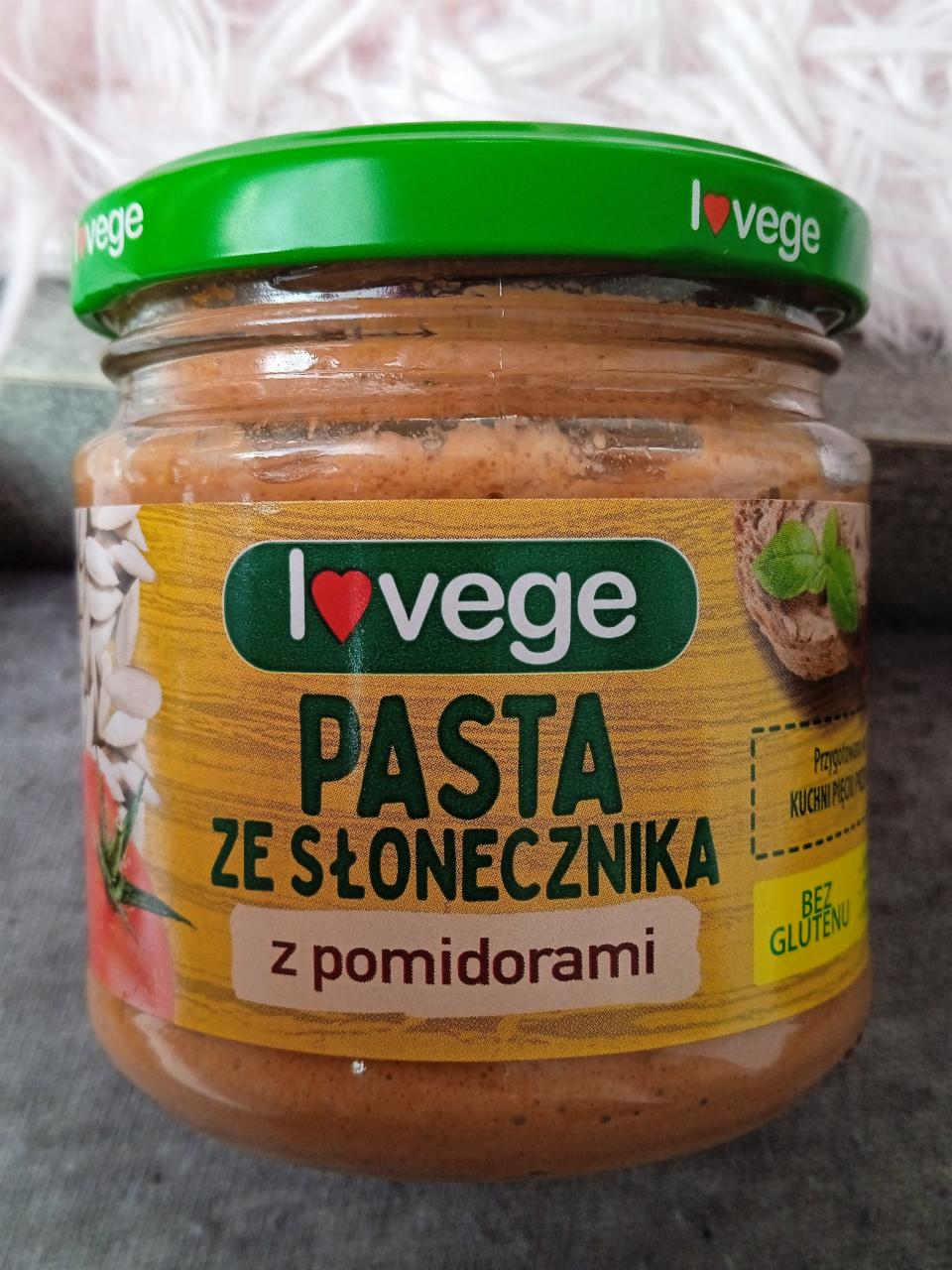 Fotografie - Pasta ze slonecznika z pomidorami