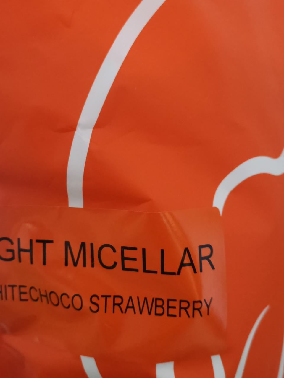 Fotografie - Night micellar Whitechoco strawberry still mass