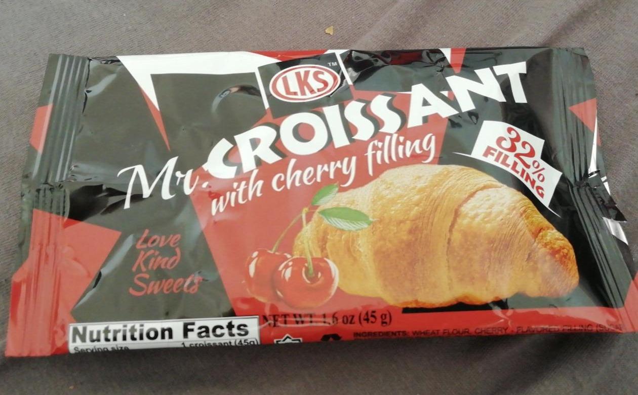 Fotografie - Mr.Croissant with cherry filling LKS