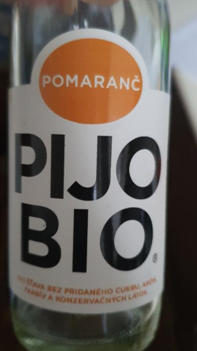 Fotografie - pijo bio pomarančový džús