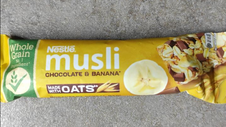 Fotografie - Nestlé Musli Chocolate & Banana Cereal Bar