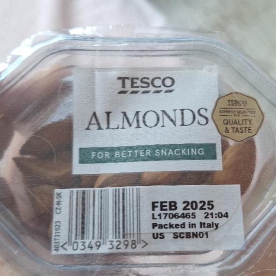 Fotografie - Almonds for better snacking Tesco