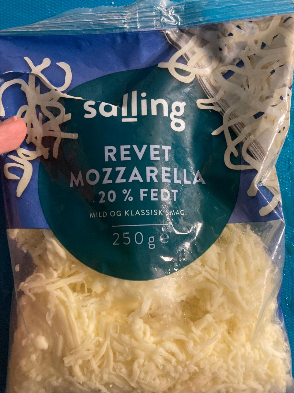 Fotografie - Revet Mozzarella 20% Fedt Salling