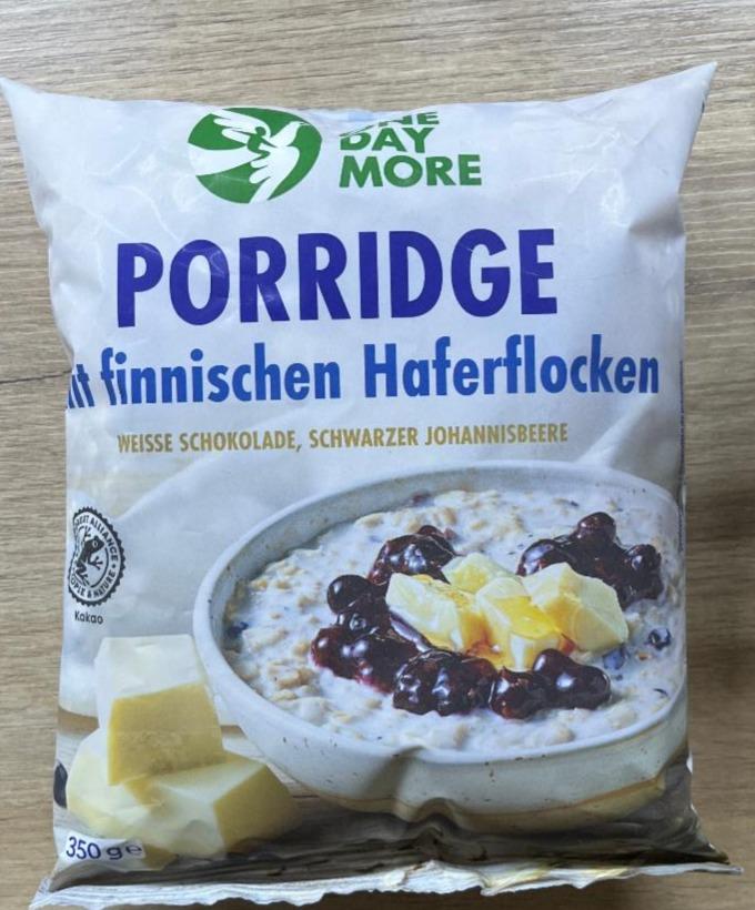 Fotografie - Porridge mit finnischen Haferflocken weisse schokolade, schwarzer johannisbeere OneDayMore