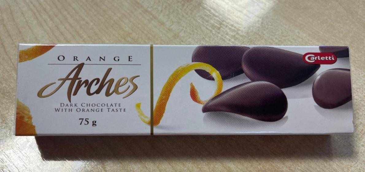 Fotografie - Orange Arches Dark chocolate with orange taste Carletti