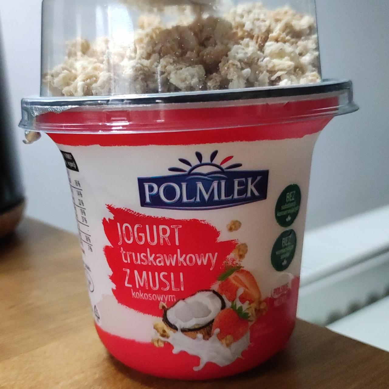 Fotografie - Jogurt truskawkowy z musli POLMLEK