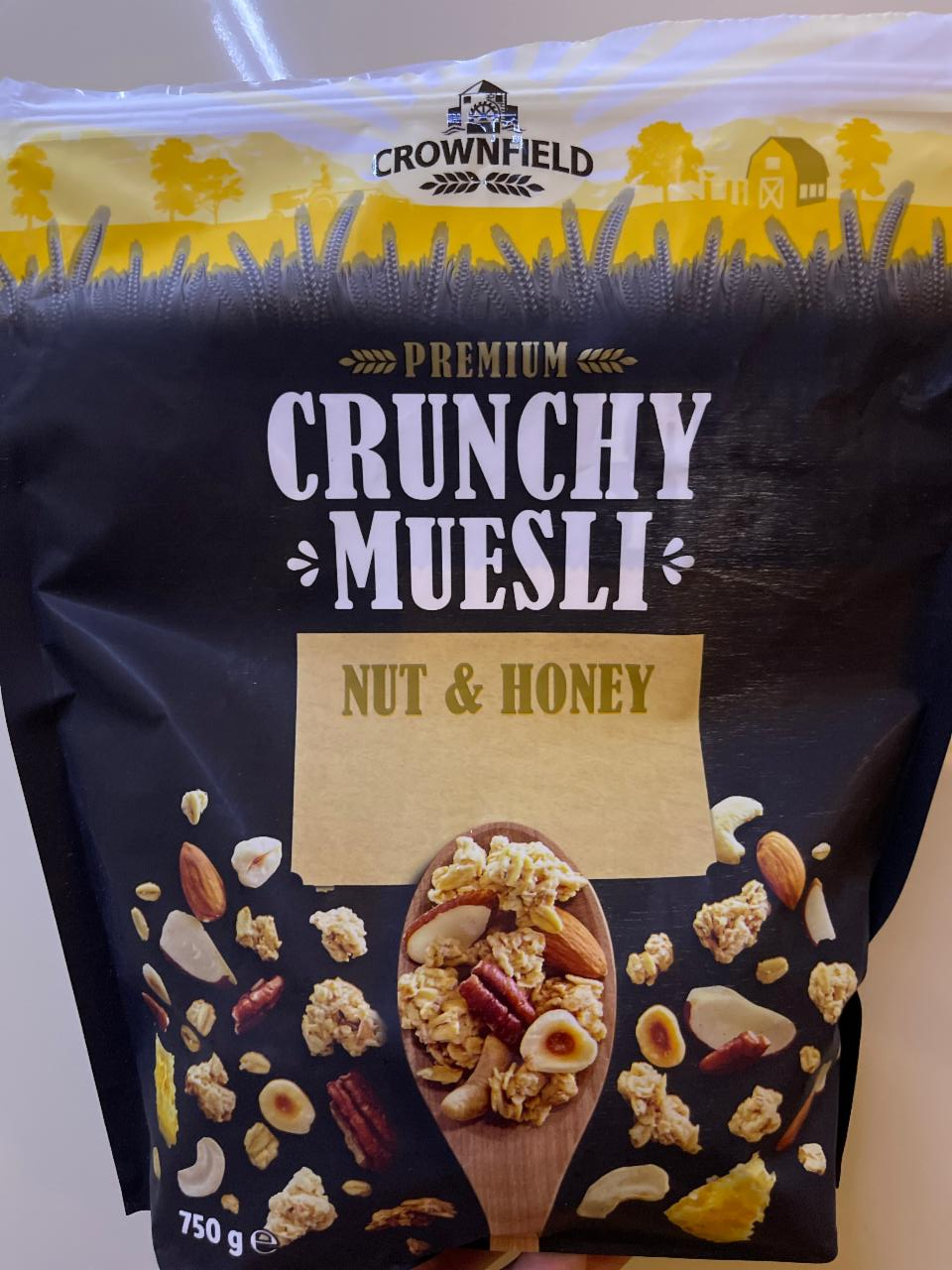 Fotografie - premium crunchy muesli nut & honey Crownfield