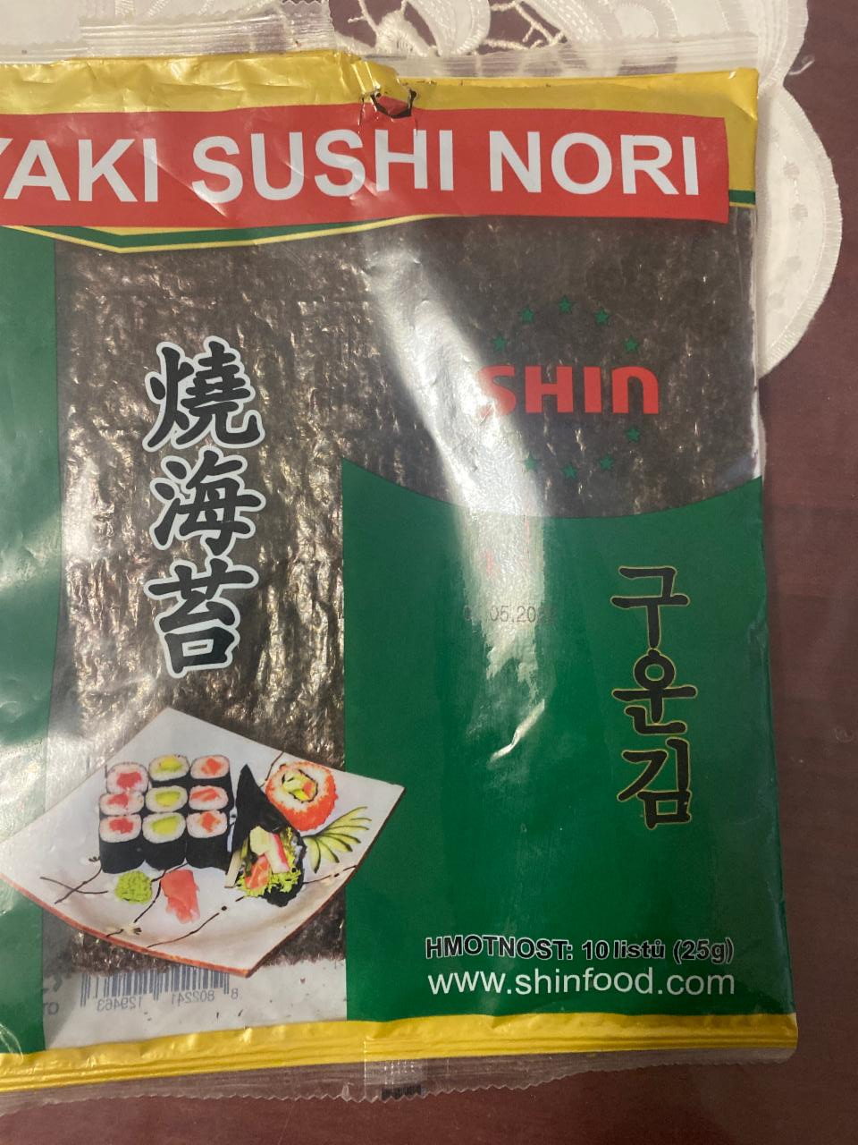 Fotografie - Shin Mořské řasy Yaki sushi nori