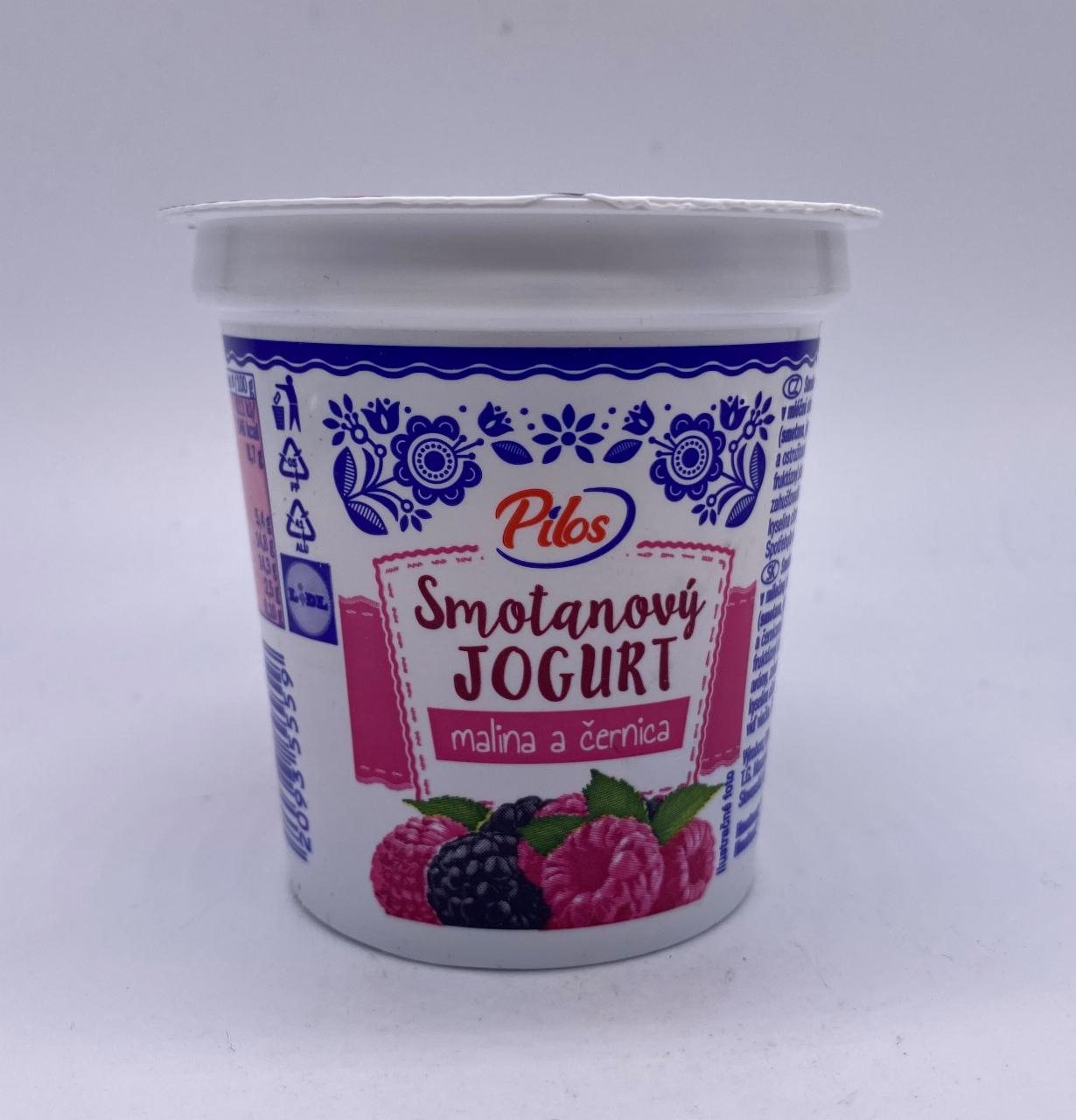 Fotografie - Smotanový jogurt malina a černica Pilos