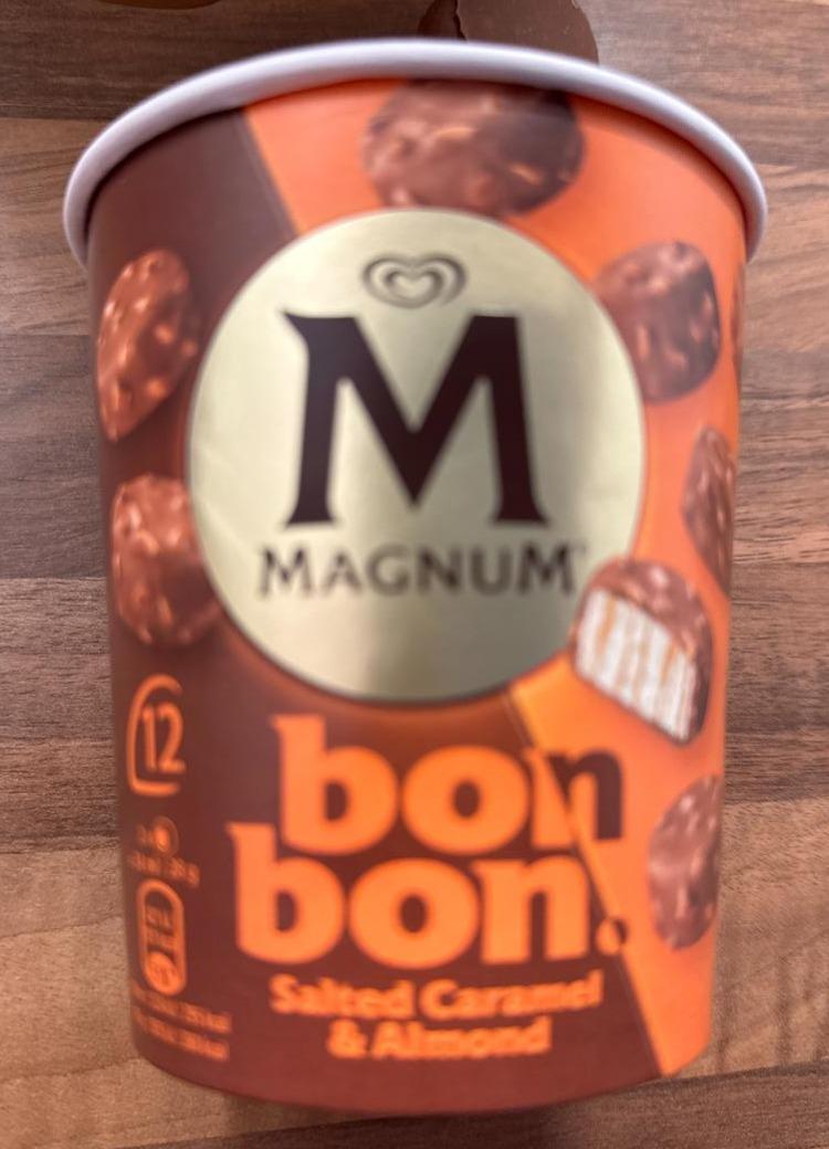 Fotografie - bon bon Salted Caramel & Almond Magnum