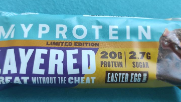 Fotografie - Retail Layered Protein Bar Easter Egg MyProtein