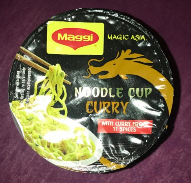Fotografie - maggi noodle cup curry