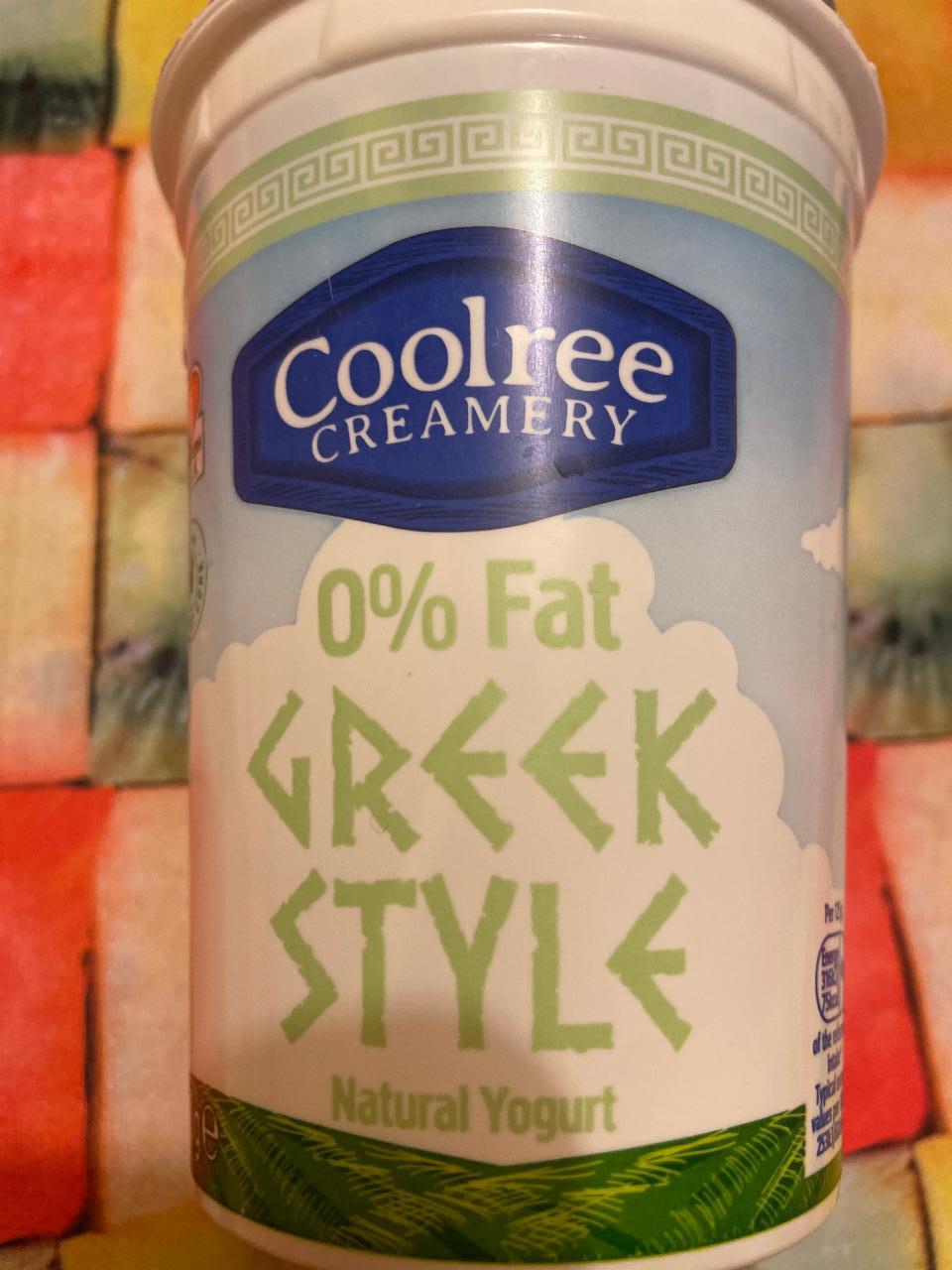 Fotografie - Greek Style Natural Yogurt 0% Fat Coolree Creamery