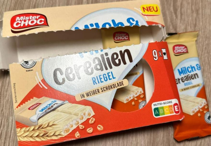 Fotografie - Milch & Cerealien Riegel in weißer schokolade Mister Choc